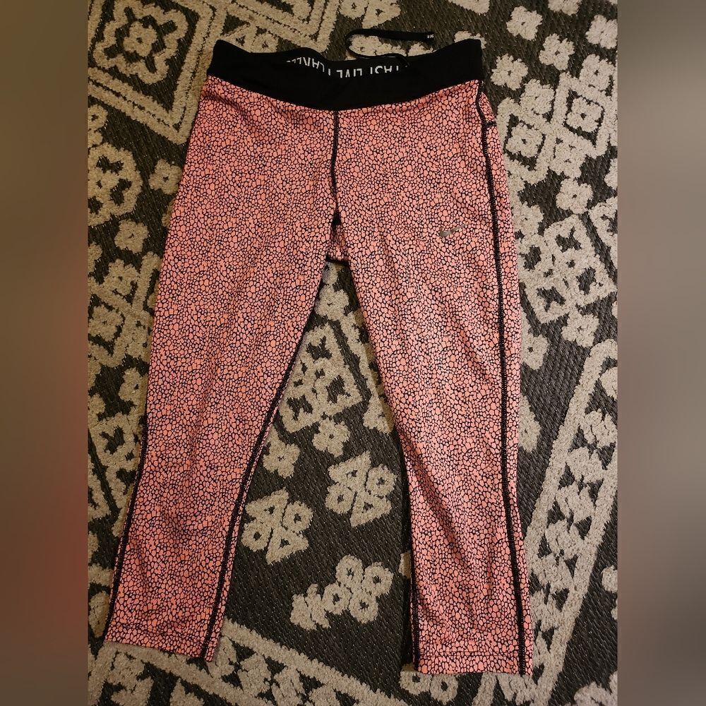NIKE Dri-Fit Neon Orange and Black Cropped Running Leggings Size S